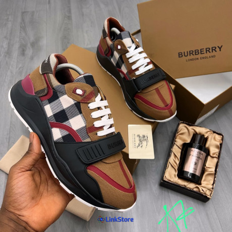 burberry-shoe-big-0