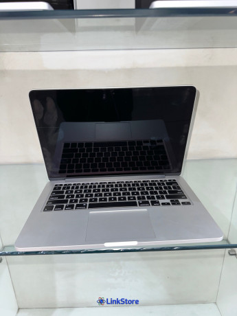 uk-used-apple-macbook-pro-2015core-i716gb256gb-retina-display-big-0