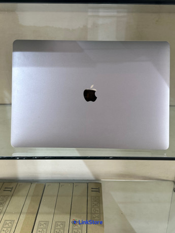 uk-used-apple-macbook-pro-2017core-i716gb512gb-big-3